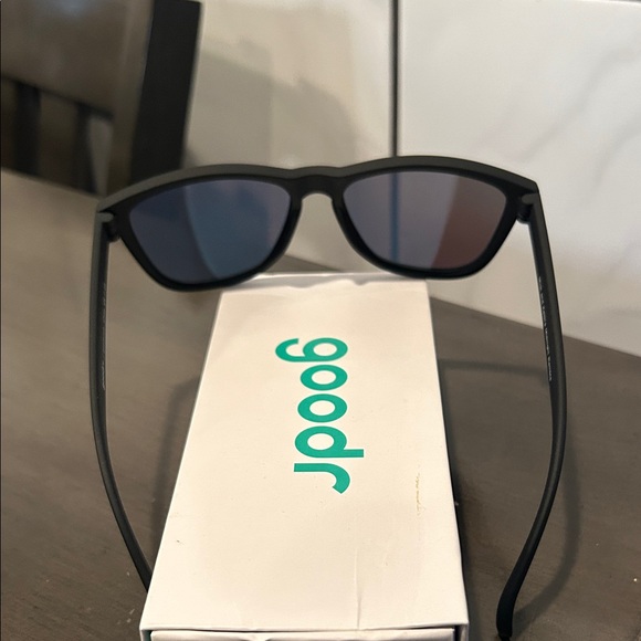 Goodr Mick and Keith's Midnight Ramble Sunglasses - Picture 4 of 6